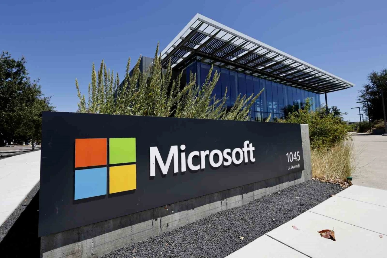 Microsoft, İsrail ordusuna bazı bulut ve yapay zeka hizmetlerini durdurdu

