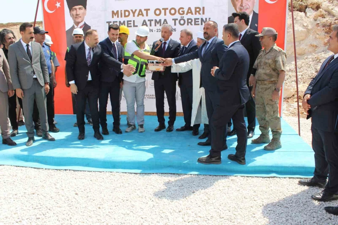 Midyat&rsquo;ta modern otogarın temeli atıldı
