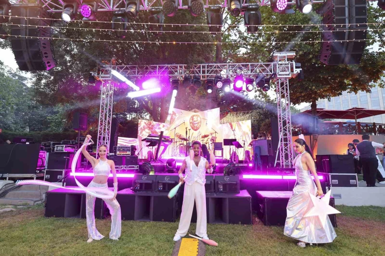Migros G&uuml;zellik Festivali&rsquo;nde Murat Dalkılı&ccedil; sahne aldı

