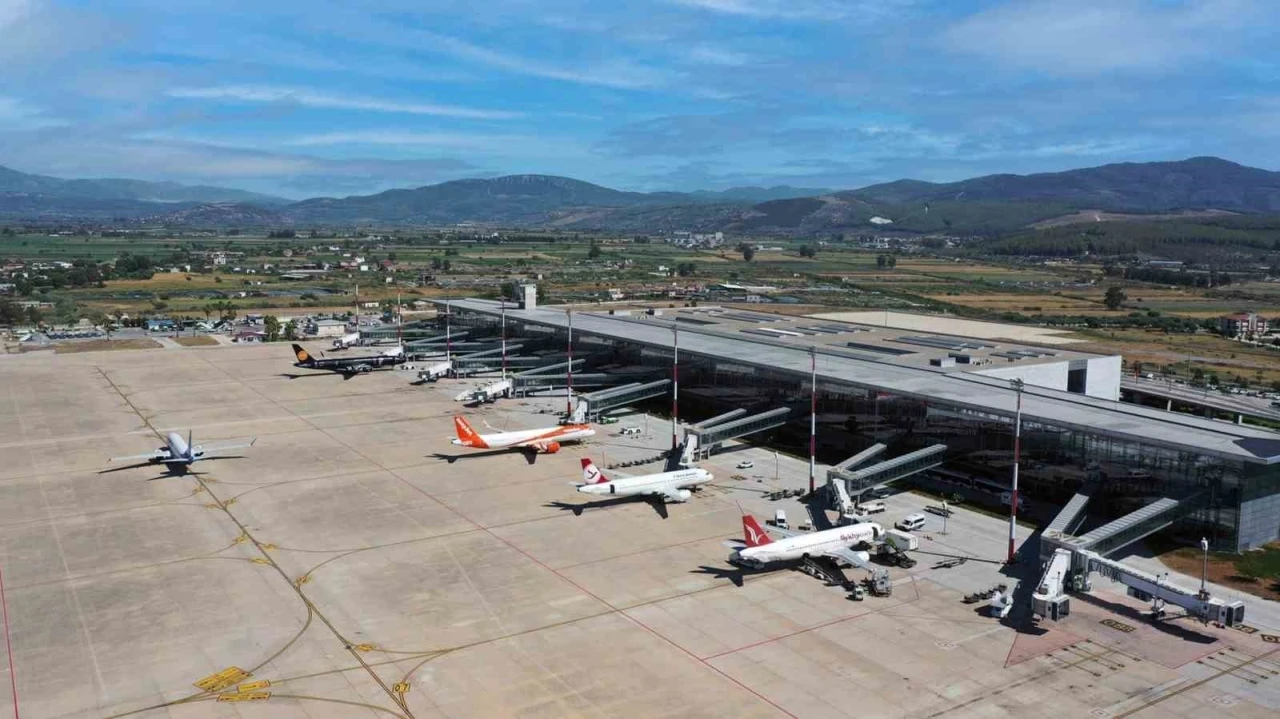 Milas-Bodrum havalimanı 5 ayda 940 bin 330 yolcuya hizmet verdi

