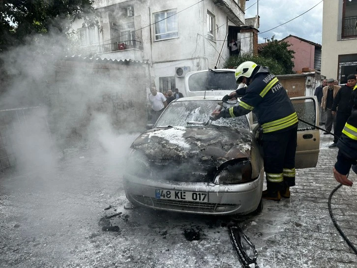 Milas’ta LPG’li araç yangını panikletti