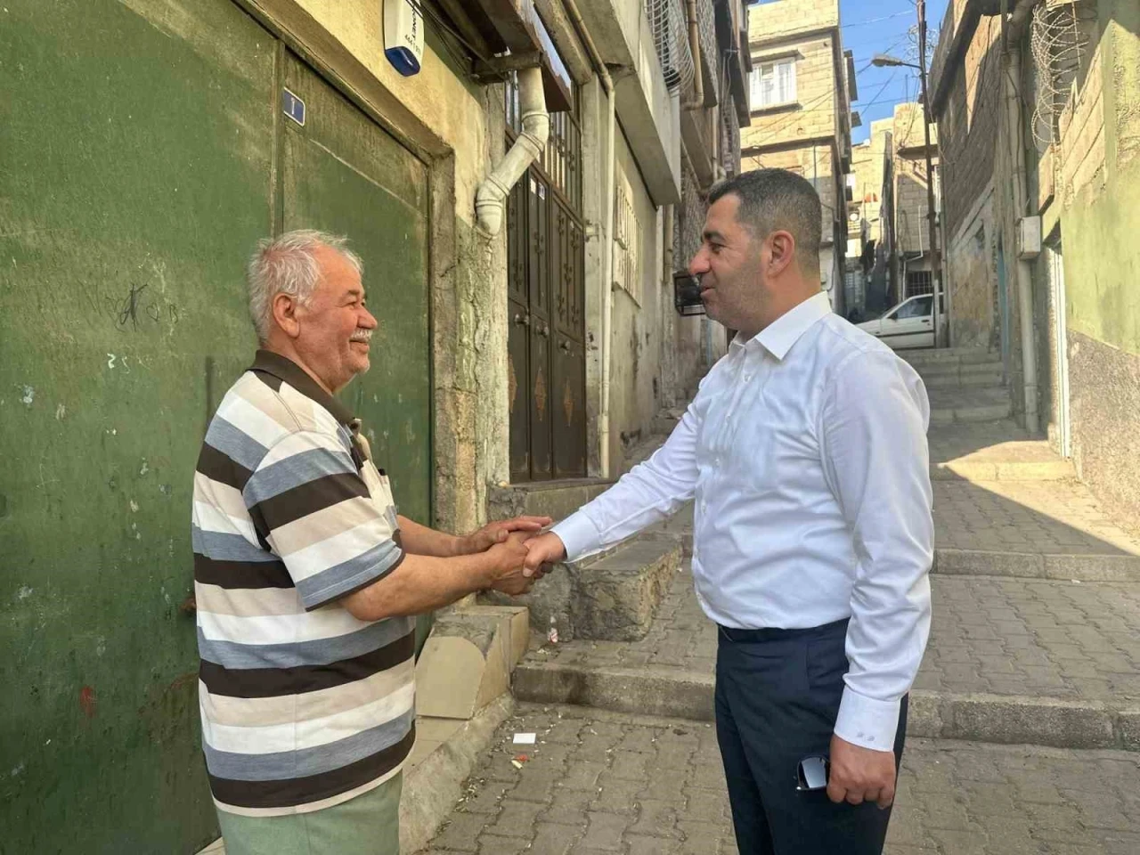 Milletvekili Bozgeyik, sahayı boş bırakmıyor
