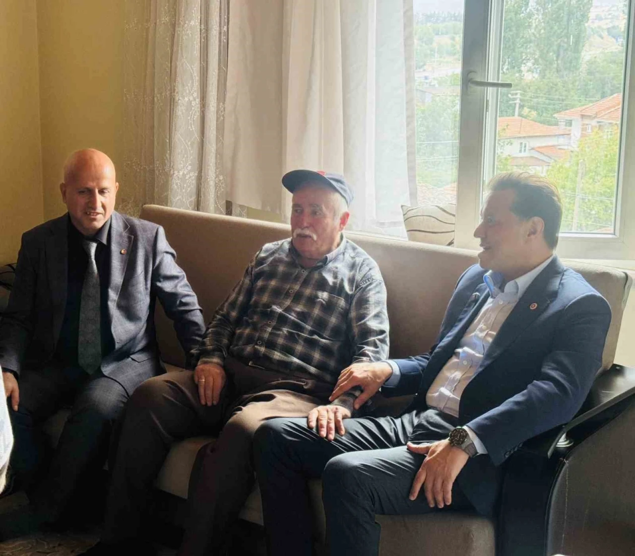 Milletvekili Hatipoğlu’ndan şehit ailesine ziyaret
