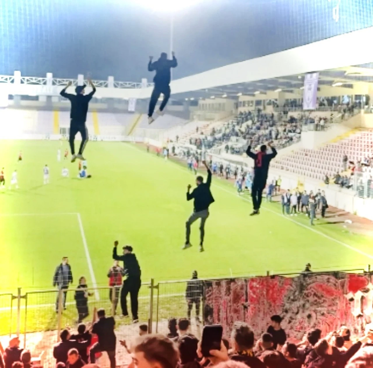 Milletvekili Hatipoğlu: "Bu sevdaya ağ örülmez, biz o ağa tırmanırız!"