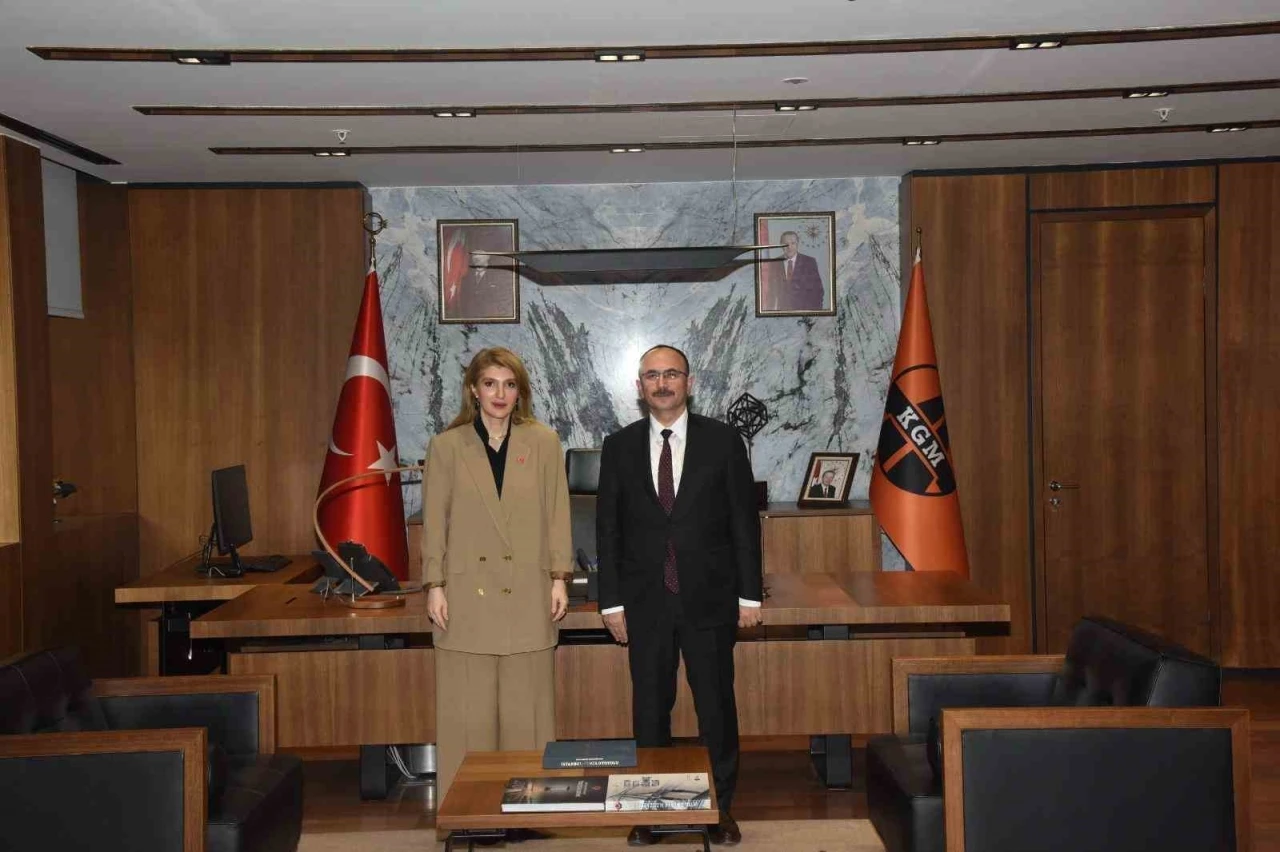 Milletvekili &Ouml;lmeztoprak: " &Ccedil;evre yolundan t&uuml;nellere, Malatya&rsquo;mızda ulaşım yatırımları devam ediyor"
