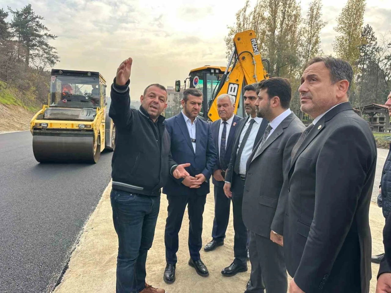 Milletvekilleri, Ergenekon Mahallesi’ndeki çalışmaları inceledi
