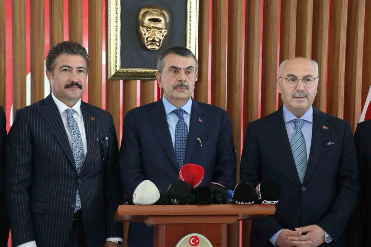 Milli Eğitim Bakanı Tekin: "YKS&rsquo;ye giren b&uuml;t&uuml;n gen&ccedil;lerimize başarılar diliyorum"
