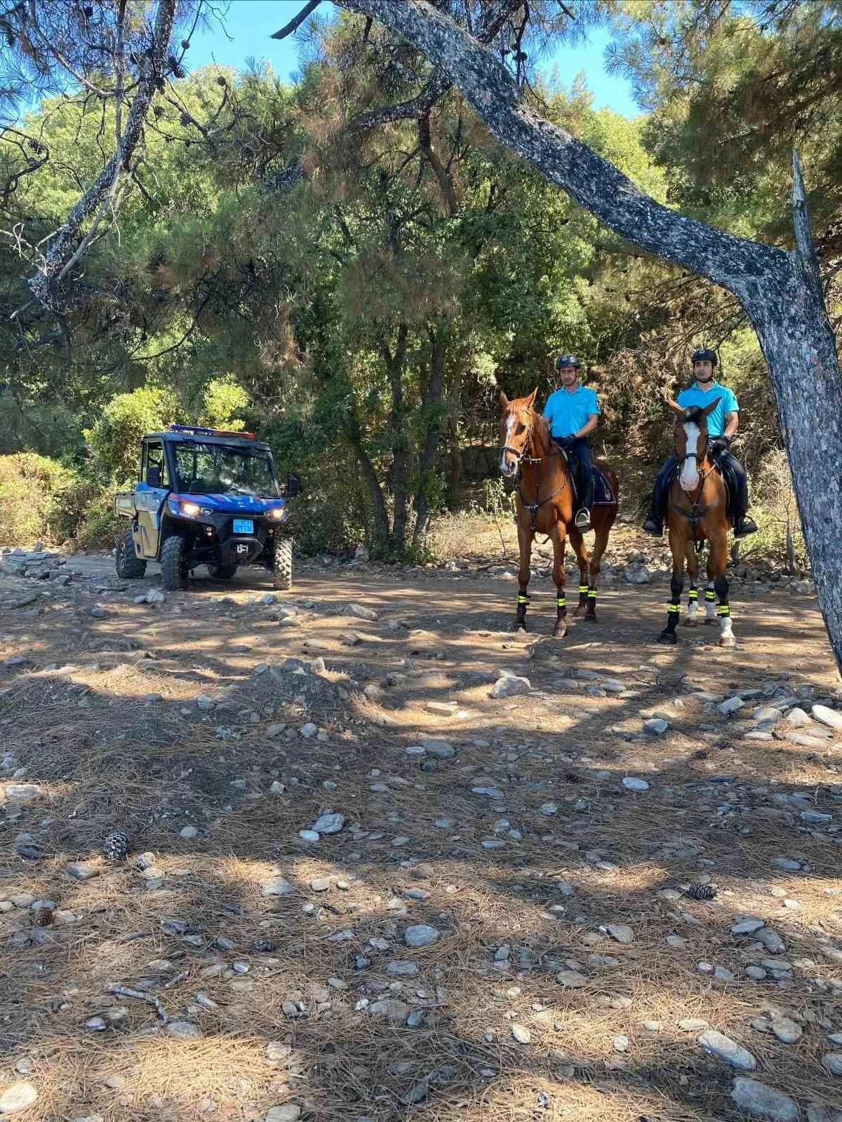 Milli Park’ta yasak bölgeye giren 5 kişiye para cezası uygulandı
