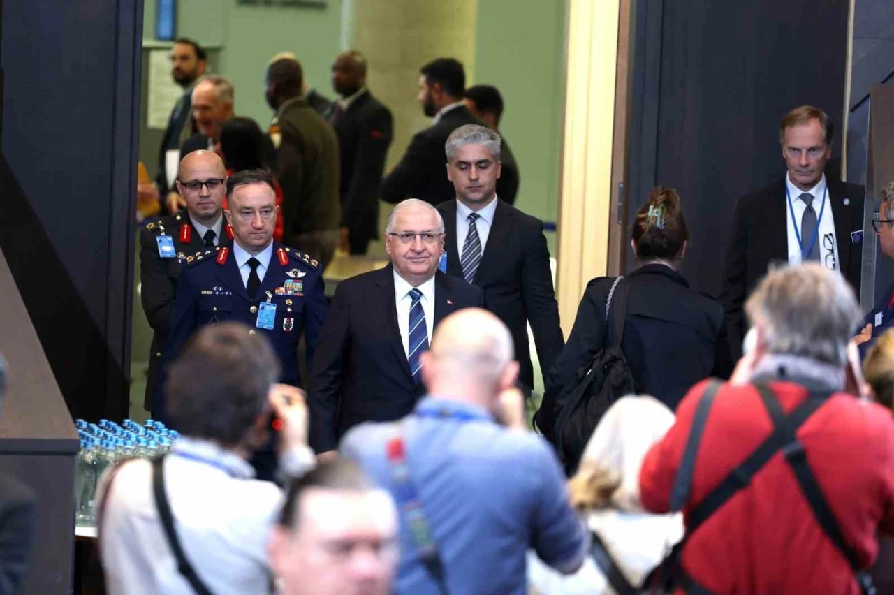 Milli Savunma Bakanı Güler, NATO Savunma Bakanları Toplantısı’na katıldı
