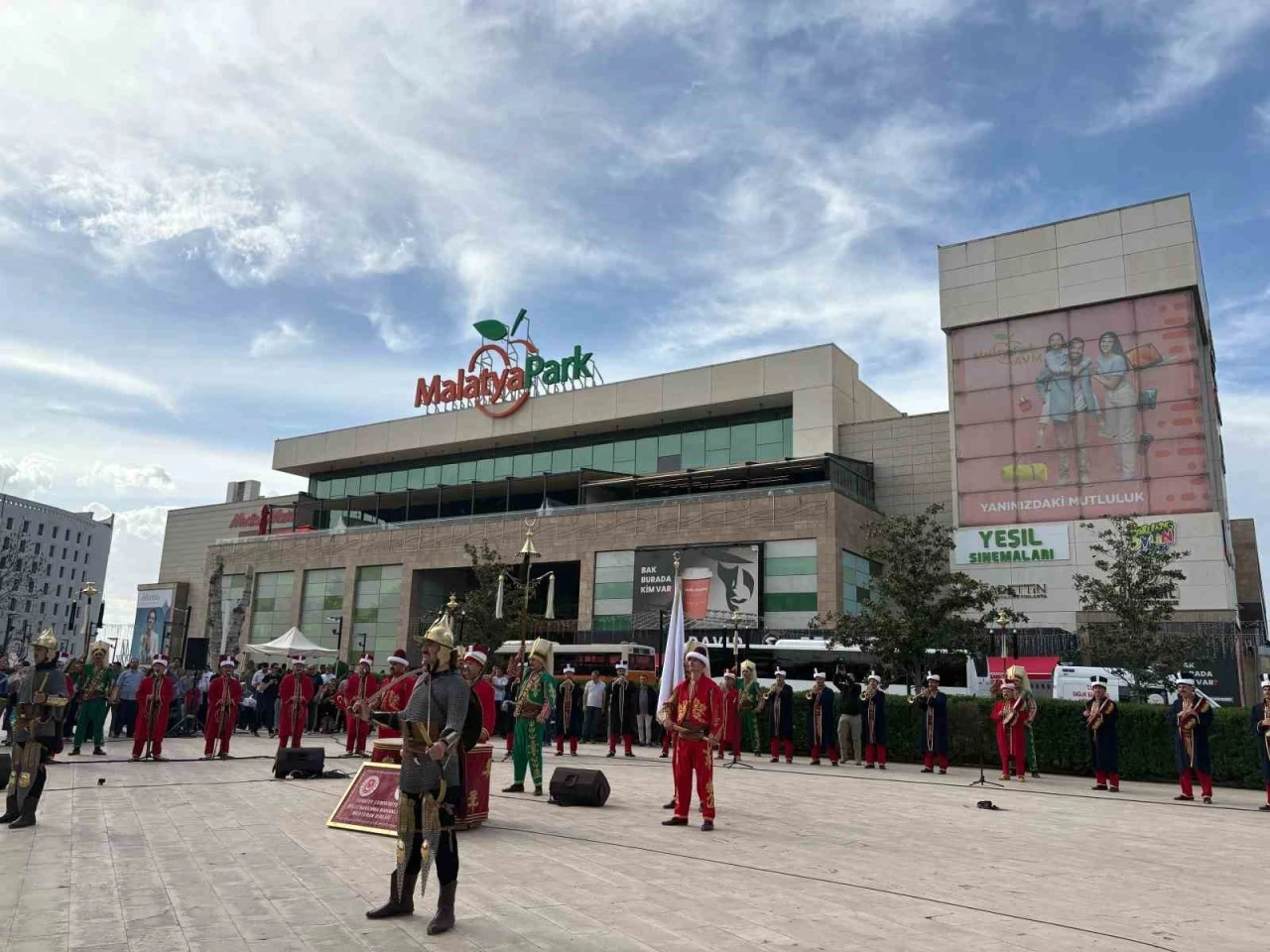 Milli Savunma Bakanlığı Mehteran Birliği’nden Malatya’da coşkulu konser
