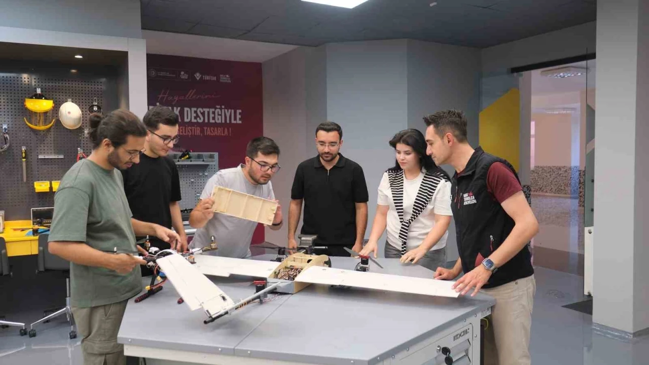 Milli Teknoloji At&ouml;lyesi&rsquo;nde savunma sanayisine katkı sağlayacak projeler geliştiriliyor
