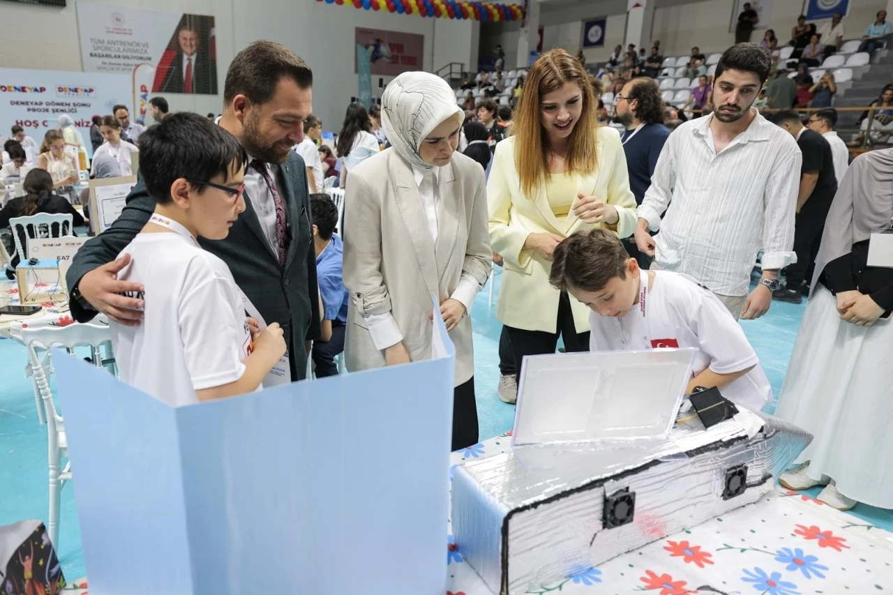 Milli Teknoloji Hamlesi&rsquo;nin gen&ccedil; temsilcileri uzay yaşamını tasarlıyor
