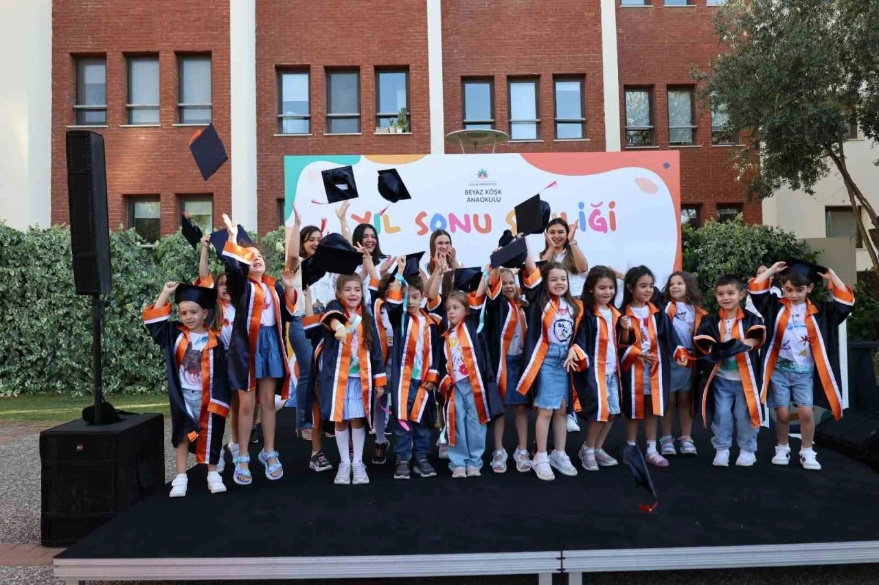Minik Ekonomililer’in ‘mezuniyet’ heyecanı
