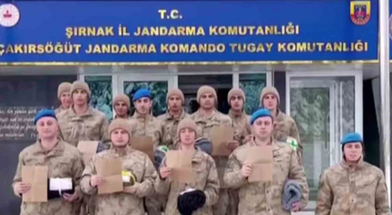 Minik y&uuml;reklerden Mehmet&ccedil;iğe sıcak dokunuş
