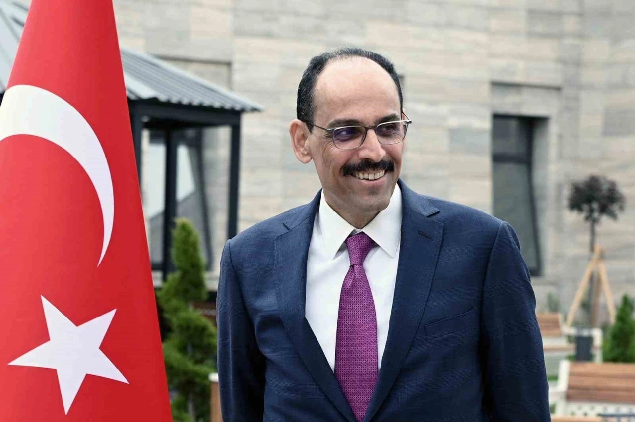 MİT Başkanı Kalın: "Öğretmenlerimizin rehberliği gençlerimiz için her zaman en güvenilir pusula olmuştur"
