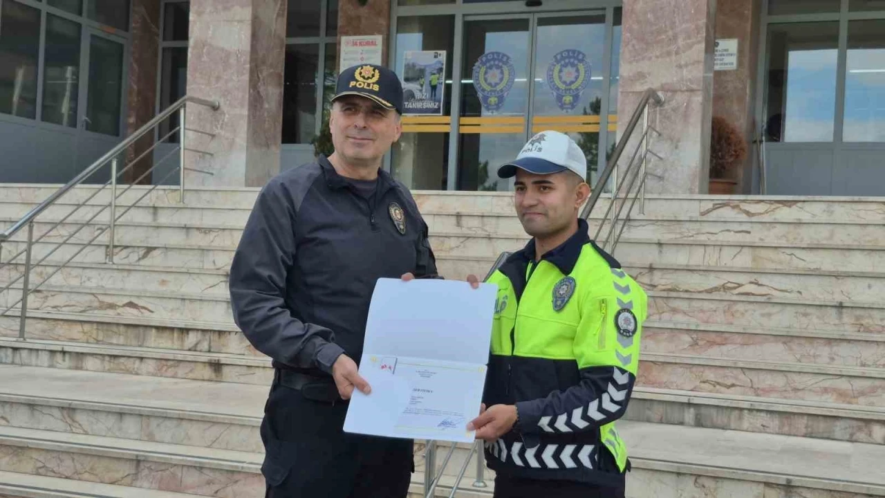 Motor kullanmasını bilmeyen polisler 25 günde profesyonel motosiklet sürücü oldu
