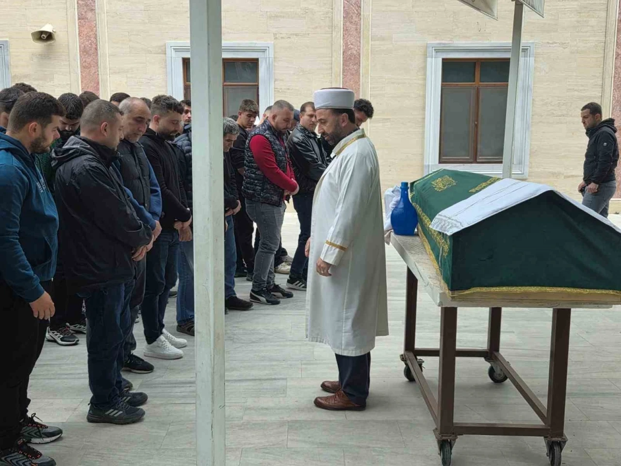 Motosiklet kazasında hayatını kaybeden genç sporcu son yolculuğuna uğurlandı
