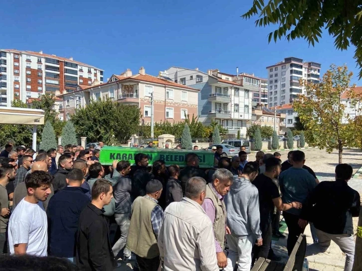 Motosiklet kazasında hayatını kaybeden s&uuml;r&uuml;c&uuml; toprağa verildi
