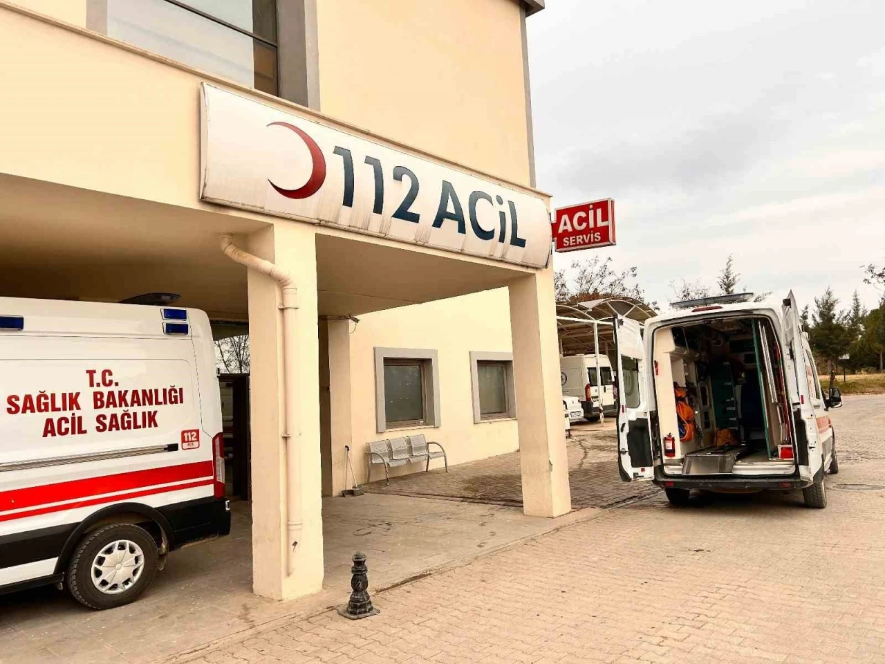 Motosiklet yayaya çarptı: 2 yaralı
