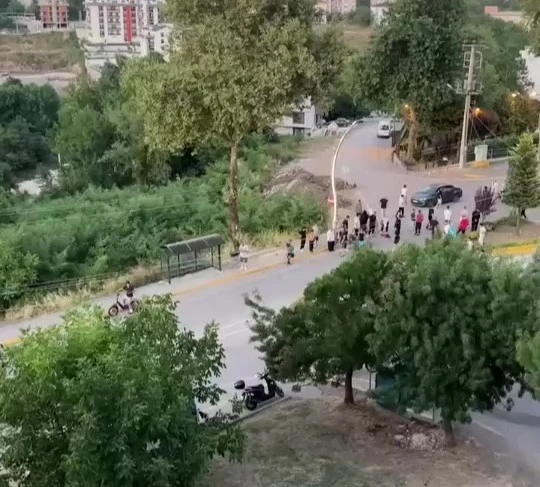 Motosikletin çarptığı 3 yaşındaki çocuk ağır yaralandı
