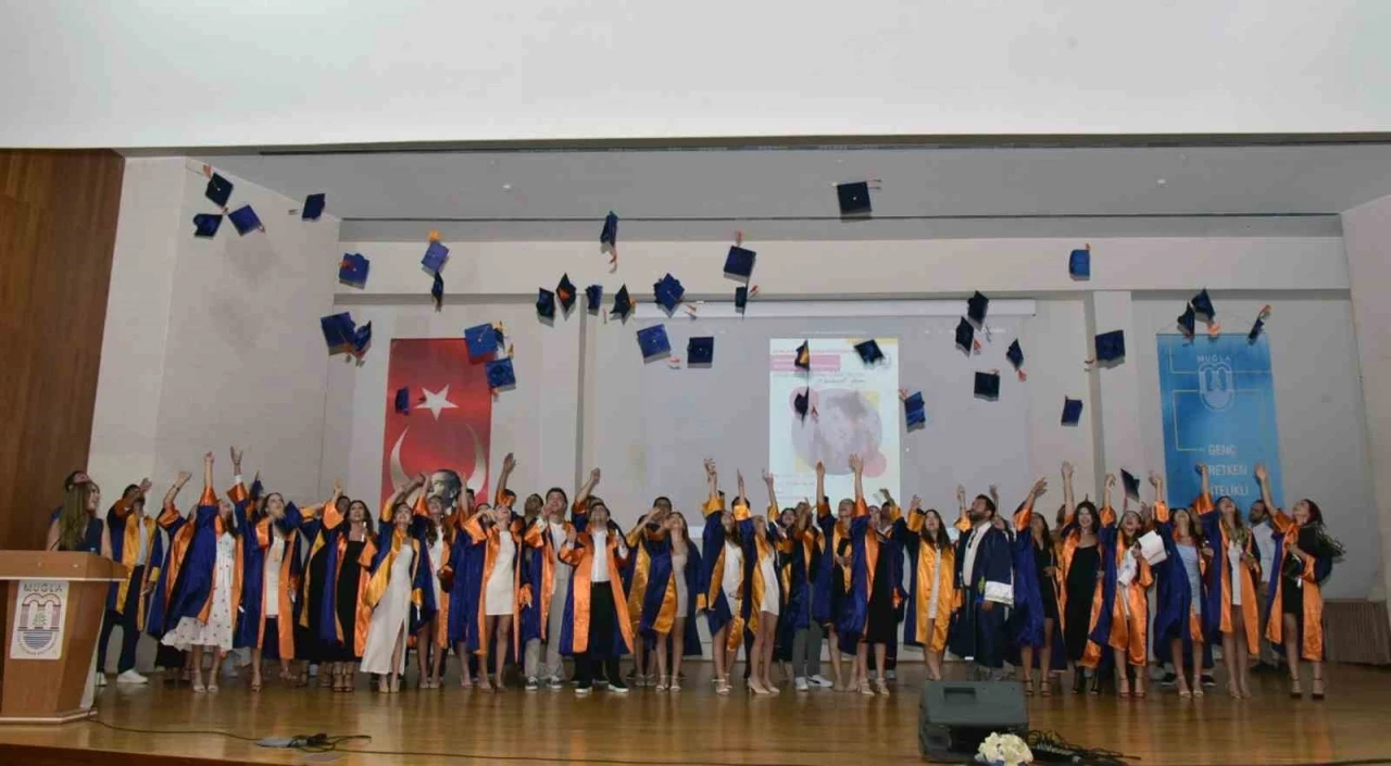MSKÜ, mezun öğrencilerini uğurlamaya devam ediyor
