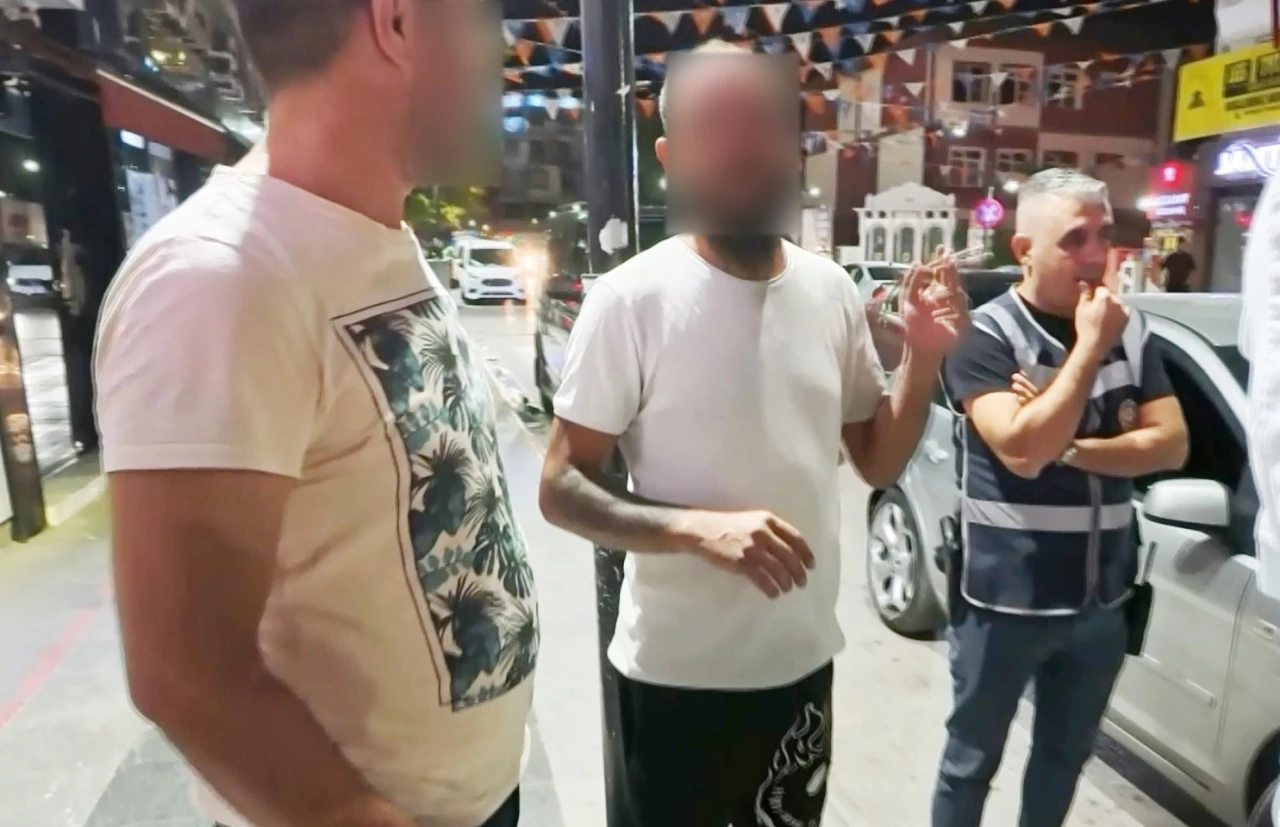 Muayenesiz araçla yakalanan ehliyetsiz ve alkollü sürücü: "Kafamız kıyak, kusura bakmayın"