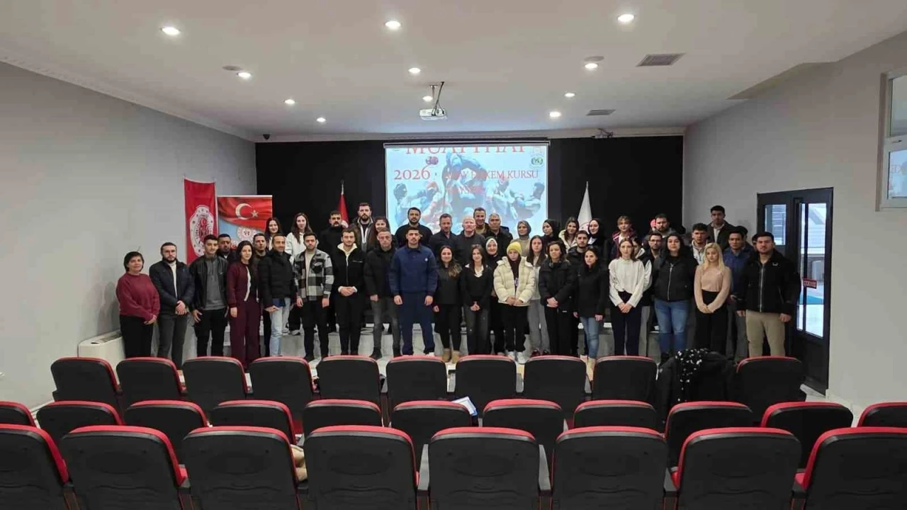 Muaythai Hakem Kursu Kayseri&rsquo;de yapıldı
