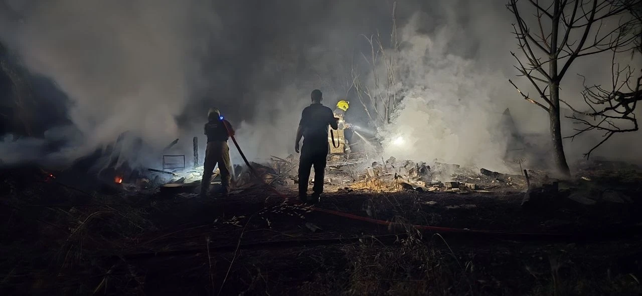 Mudanya’da bağ evi alevlere teslim oldu
