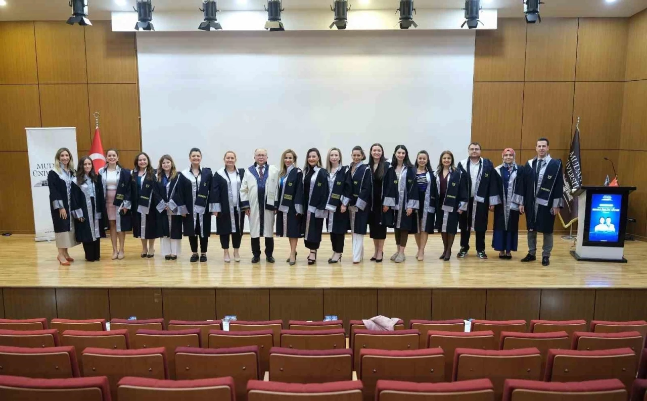 Mudanya Üniversitesi’nde öğrenciler beyaz önlükleriyle mesleğe ilk adımını attı
