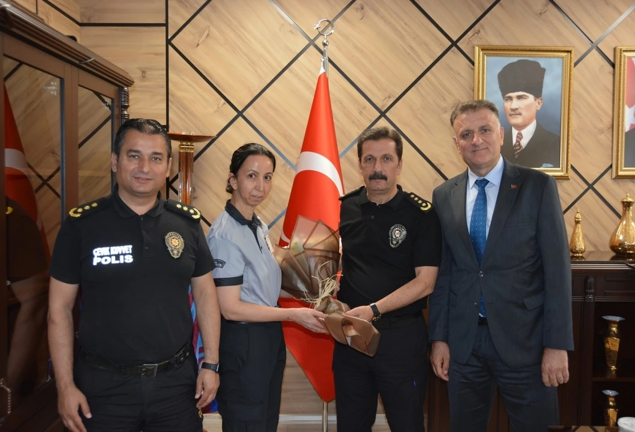 Müdür Osman Elbir: &quot;Huzur ve güvenin inşasında polis ve özel güvenlik el ele&quot;

