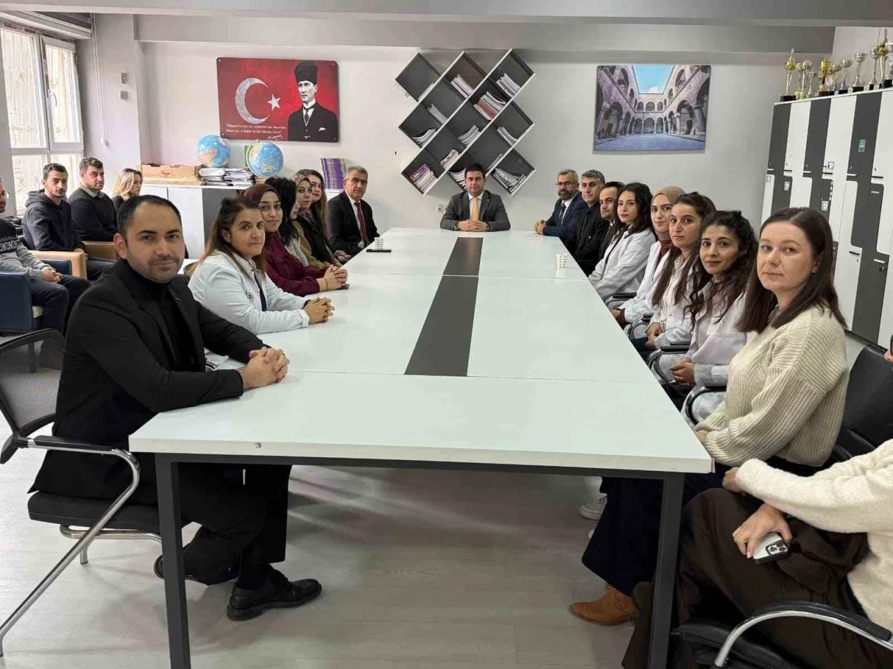 Müdür Yılmaz: &quot;Saim öğretmenin adı spor salonunda yaşatılacak&quot;
