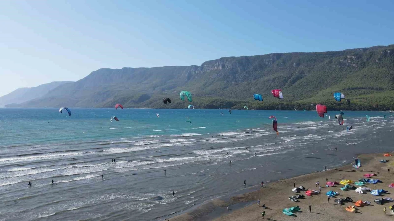 Muğla Akyaka’da 19 Mayıs coşkusu kite sörf şenliği ile kutlanacak
