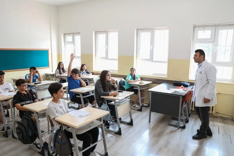 MUĞLA'DA 2024-2025 YAZ OKULLARI 1 TEMMUZ'DA BAŞLIYOR 