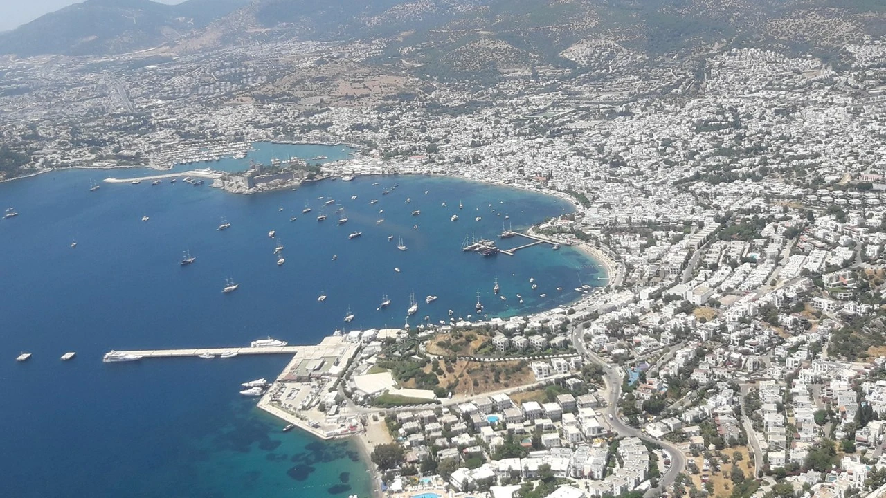 MUĞLA&rsquo;DA 26 BİN 653 YABANCI İKAMET EDİYOR