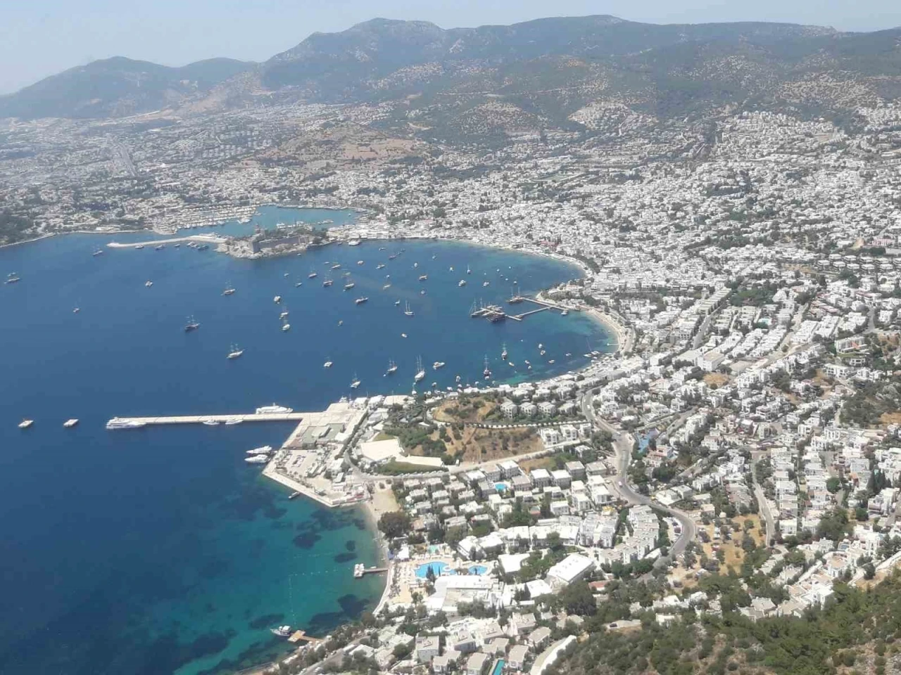 MUĞLA&rsquo;DA 26 BİN 653 YABANCI İKAMET EDİYOR