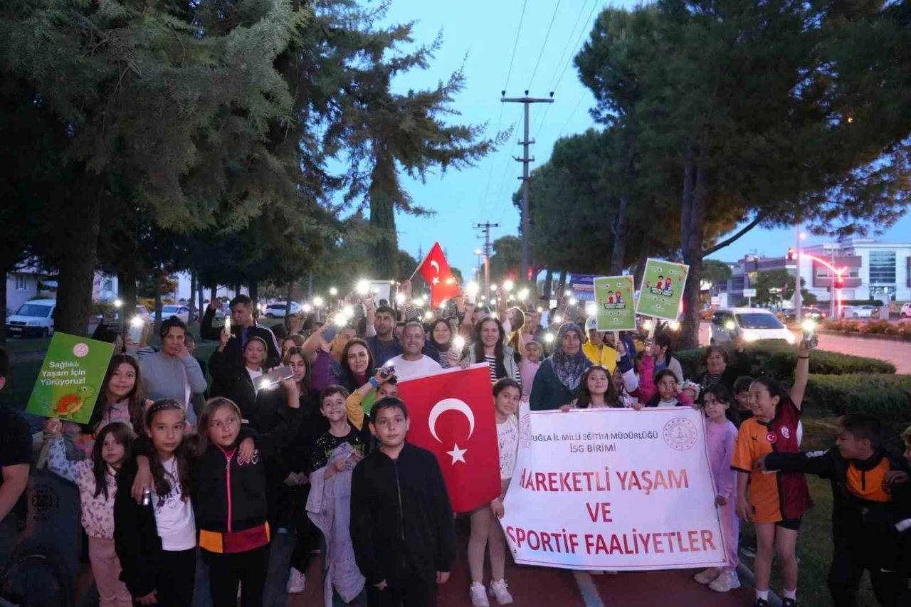 MUĞLA'DA ’AİLE YILI’YÜRÜYÜŞÜ GERÇEKLEŞTİ