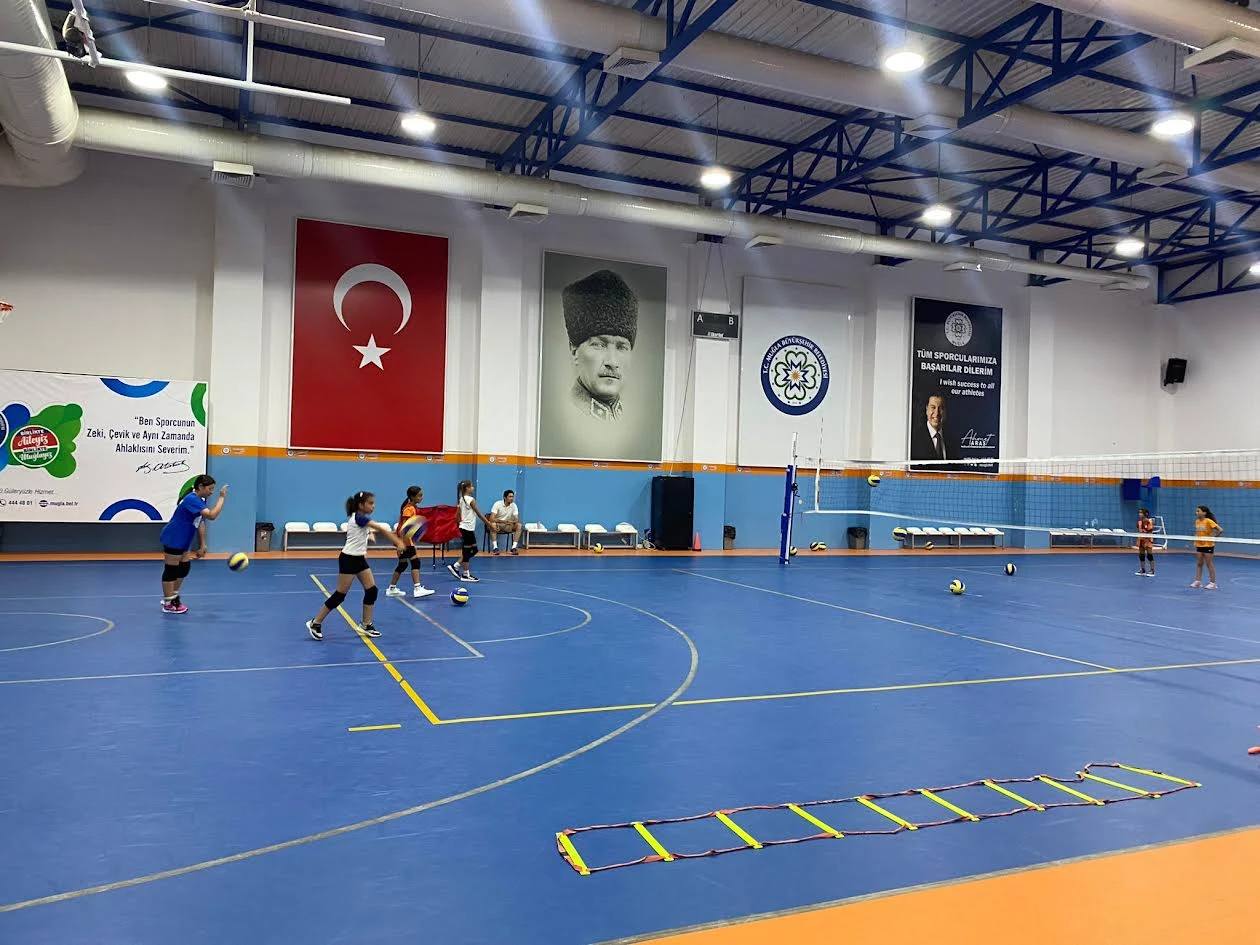 Muğla'da Çocuklara Ücretsiz Yaz Spor Kursları Başladı