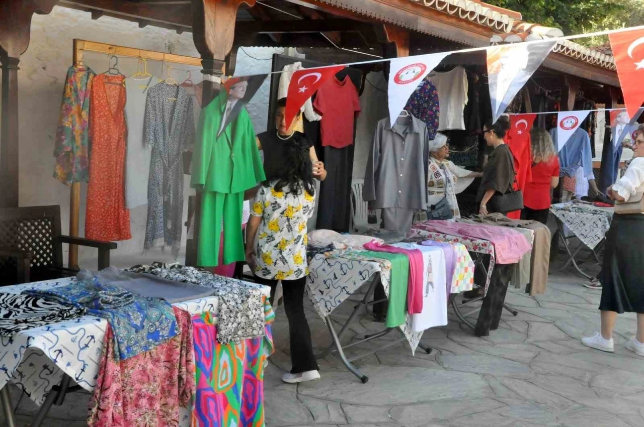 Muğla’da kursiyerlerden el emeği sergisi
