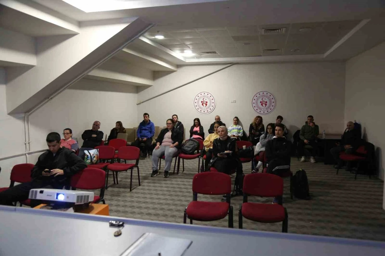 Muğla’da masa tenisinde yeni antrenörler yetişiyor
