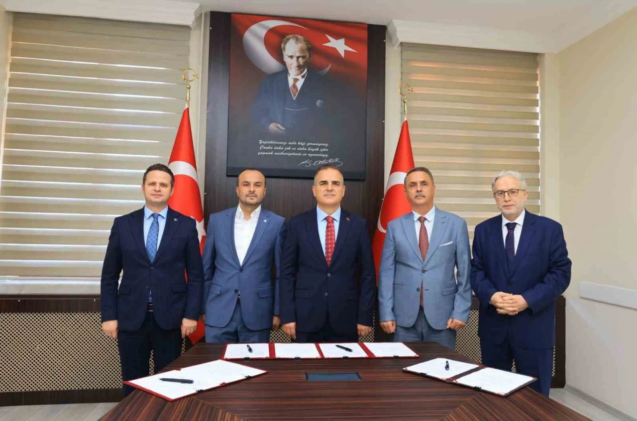 Muğla&rsquo;da "Yaz Okulu Projesi" İ&ccedil;in İş Birliği Protokol&uuml; İmzalandı
