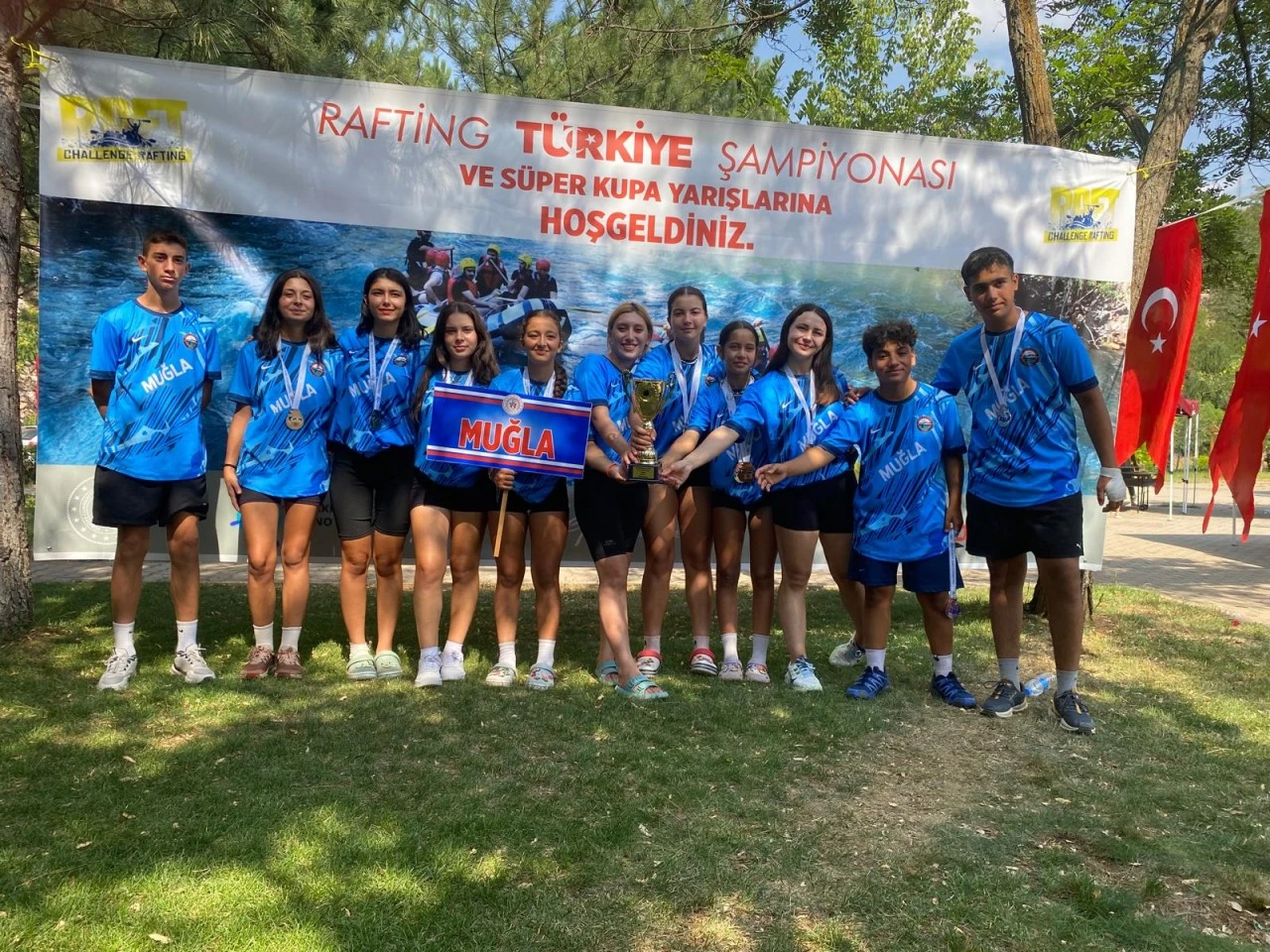 Muğla’dan Munzur’a Rafting Zaferi