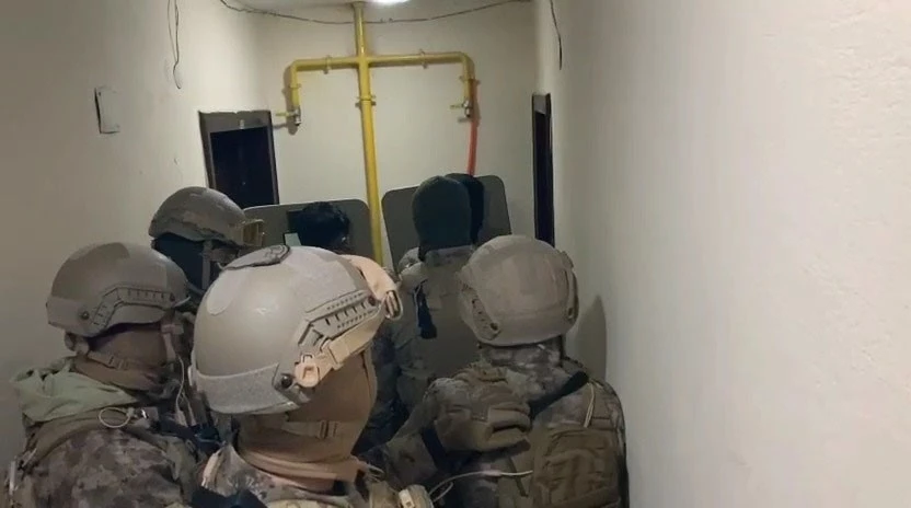 Muğla merkezli organize su&ccedil; &ouml;rg&uuml;t&uuml; operasyonu: 11 g&ouml;zaltı
