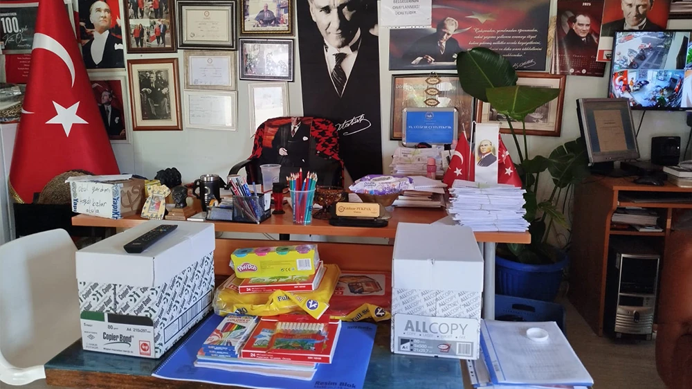 Muhtar Pekpak'tan İhtiyaç Sahibi Ailelere Yardım Eli