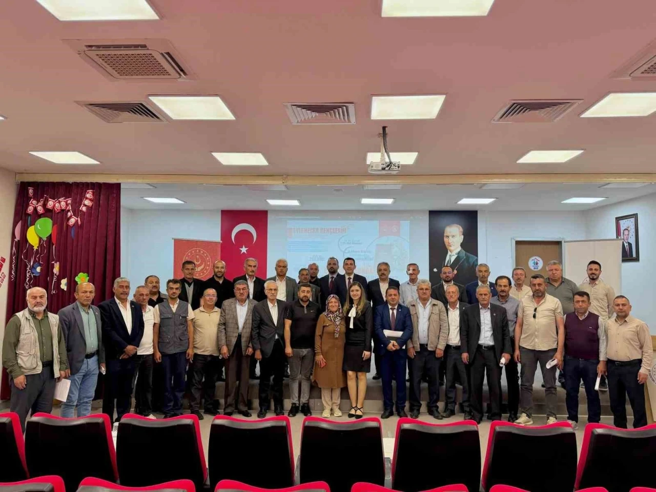 Muhtarlara sosyal risk haritaları ve sosyal hizmetler eğitimi verildi
