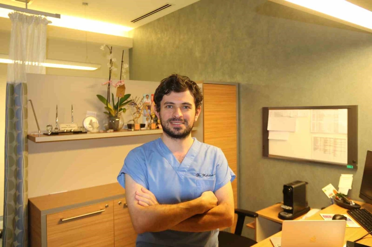 Mükemmelliyetçi beklentiler estetik bağımlılığına yol açabiliyor
