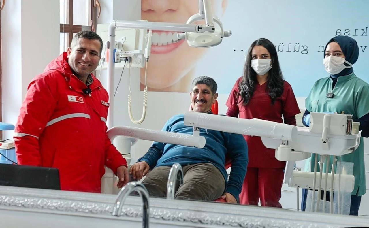 Muradiye&rsquo;de g&ouml;n&uuml;ll&uuml; dokunuş: Yıllardır ertelenen tedavi ger&ccedil;ek oldu
