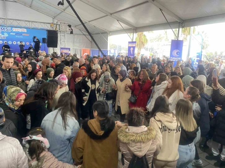 Murat Kurum, Pendik’te hamsi festivaline katıldı