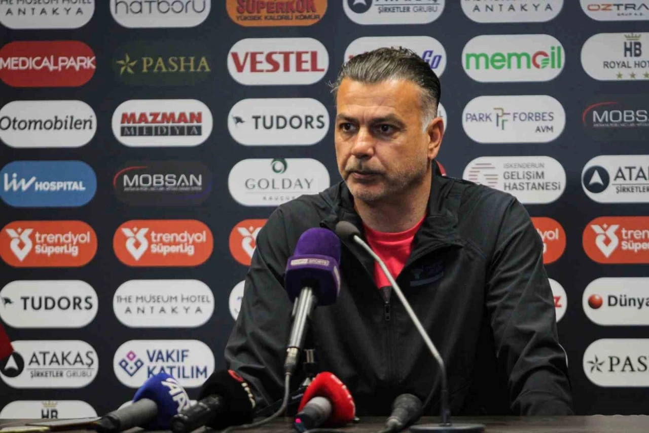 Murat Şahin: &quot;Hedefsiz kalmanın sıkıntılarını yaşıyoruz&quot;
