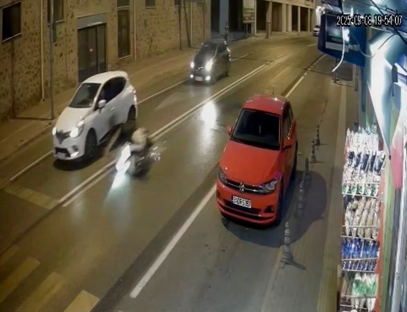Muratlı’da motosiklet kazası kameraya yansıdı
