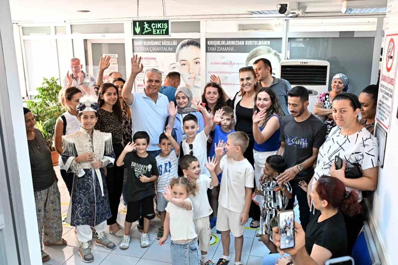 Muratpaşa’da sünnet olan çocuklar şölene hazırlanıyor
